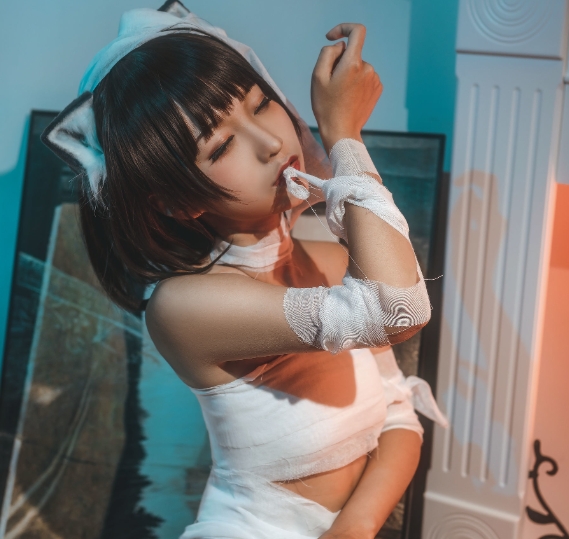 蠢沫沫NO.056《绷带猫》:妖媚与俏皮的完美融合插图2